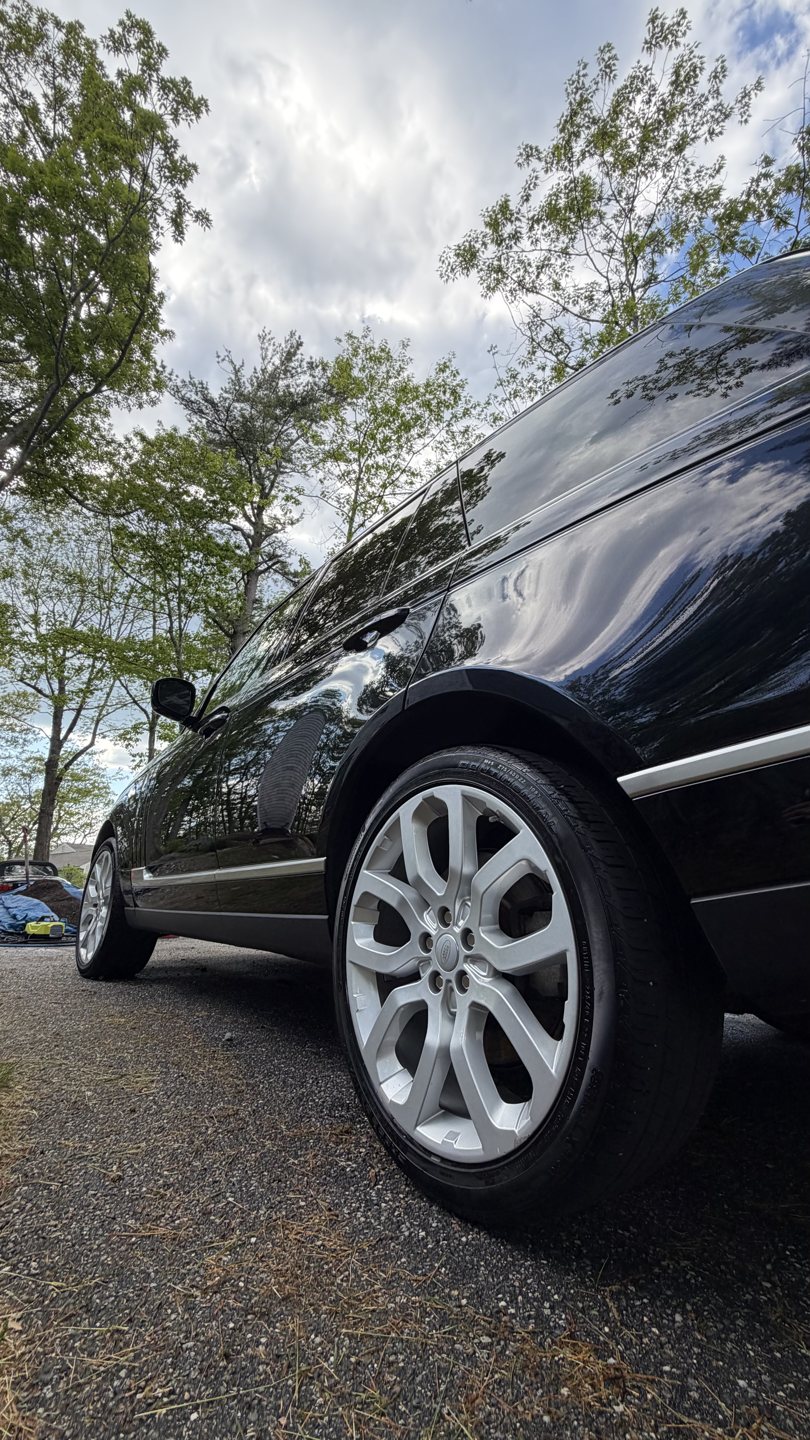 Wheel and side panel close-up